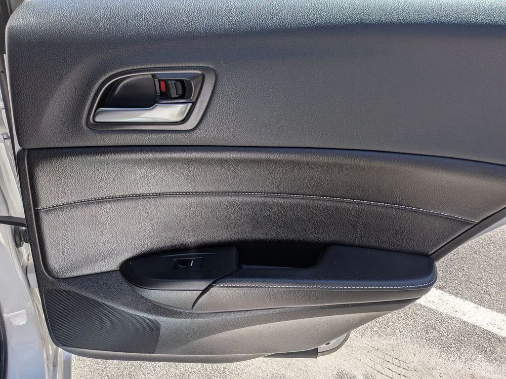 Used 2022  Acura Premium Package image 29