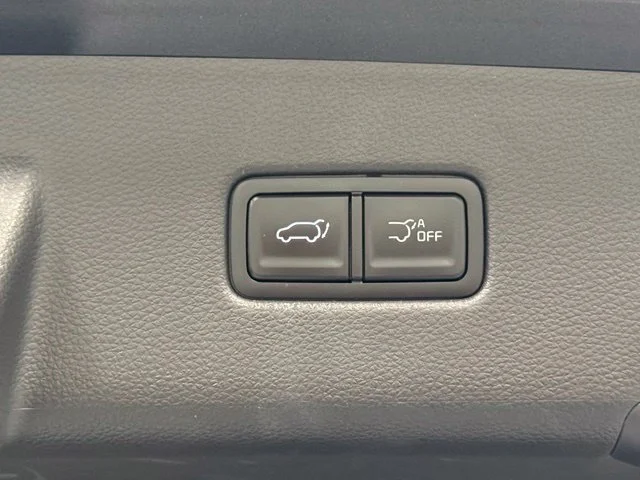 Used 2025  Kia SX image 40