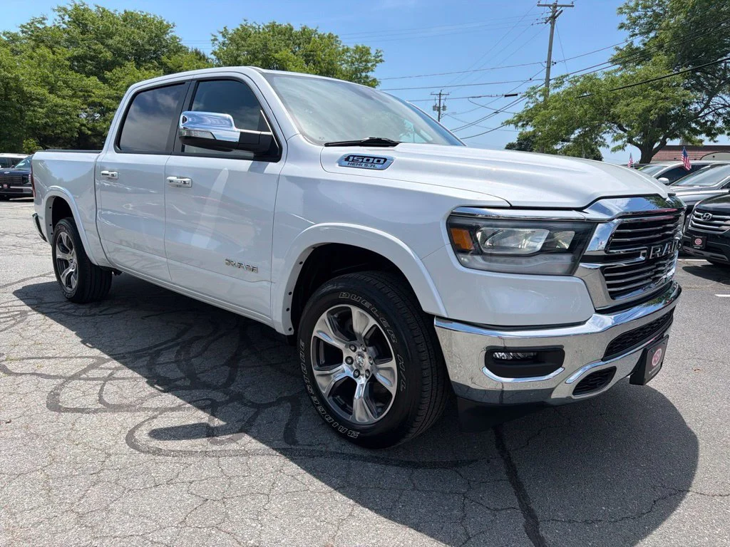 Used 2022 White Ram Laramie image 3