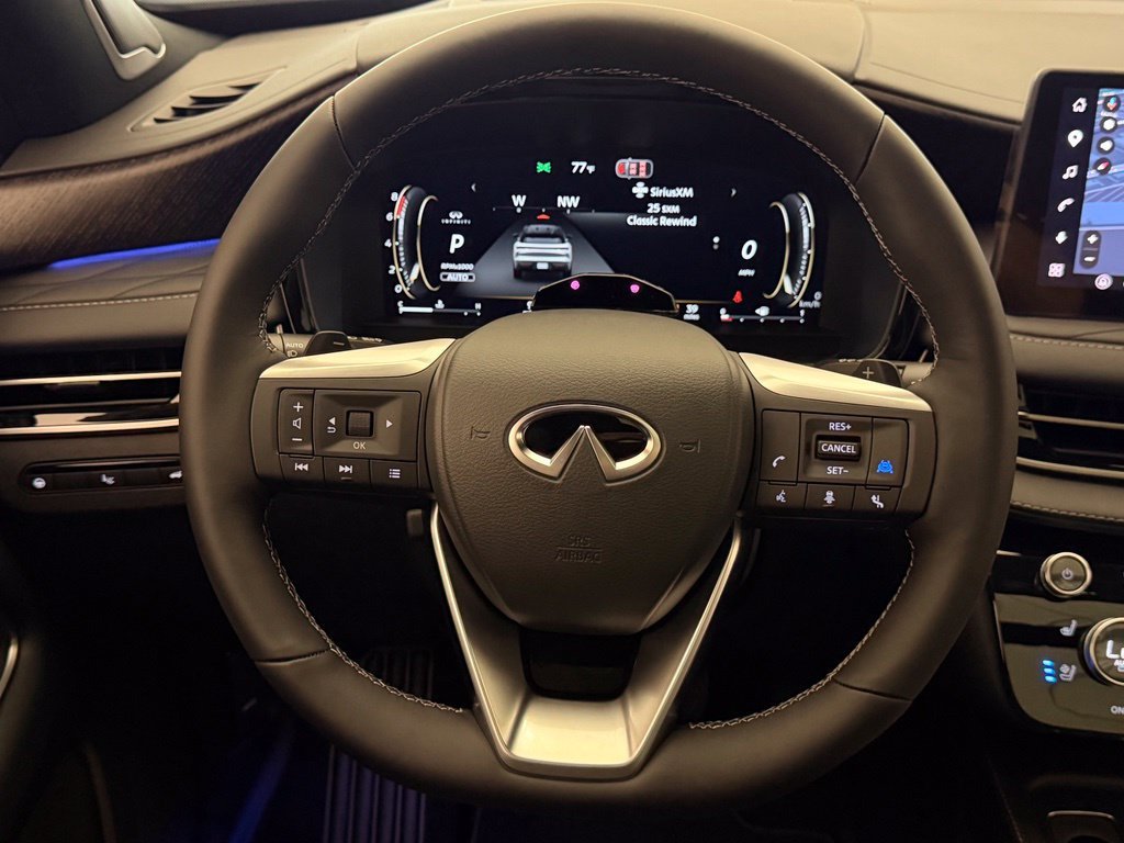 New 2027 2T RAD WHT INFINITI Autograph AWD image 31