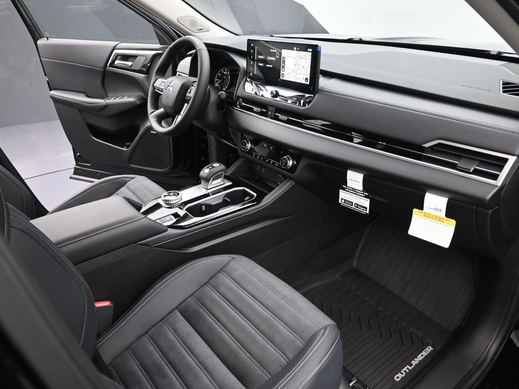 New 2026 Black Mitsubishi SE image 9