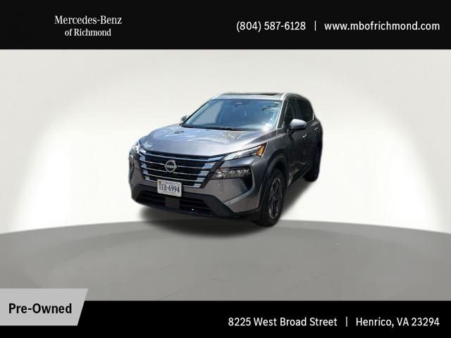 Used 2025 Gray Nissan SV image 1