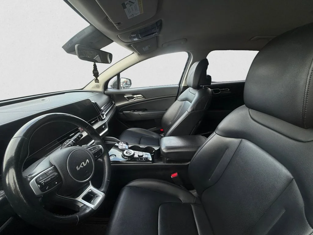 Used 2023 Black Kia EX image 6