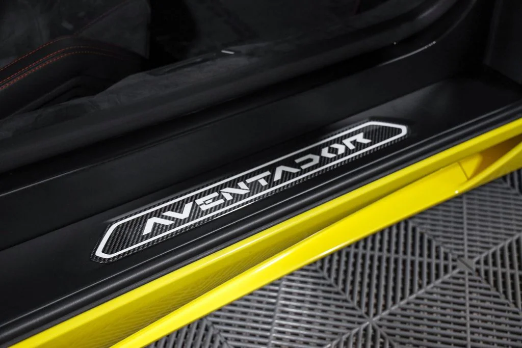 Used 2016 Yellow Lamborghini LP700-4 image 24