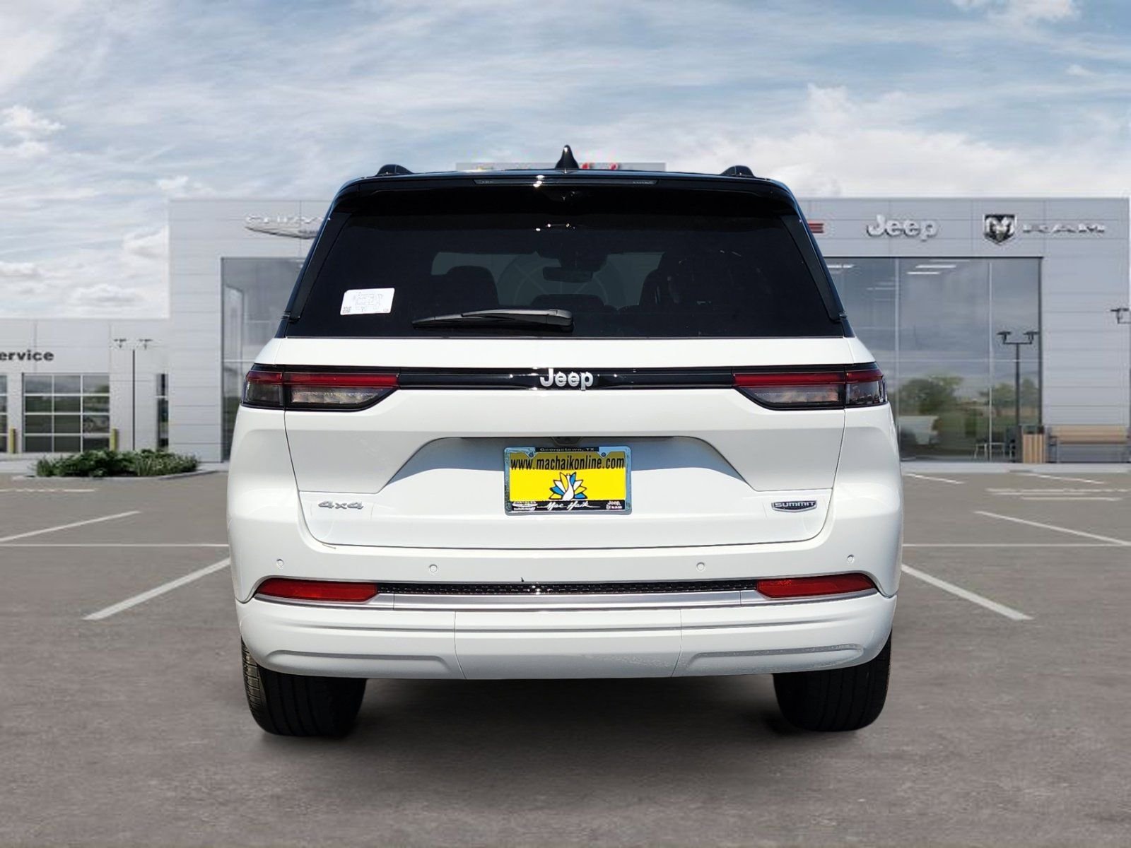 New 2026 Bright White Clear-Coat Exterior Paint Jeep Summit image 4