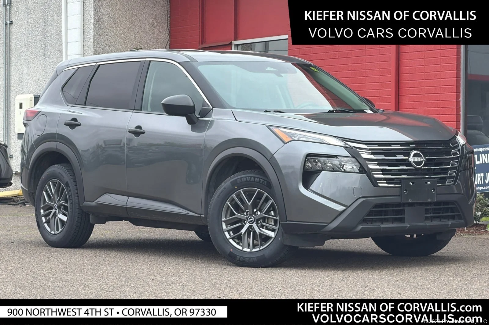 2024 Nissan Rogue S AWD's photo