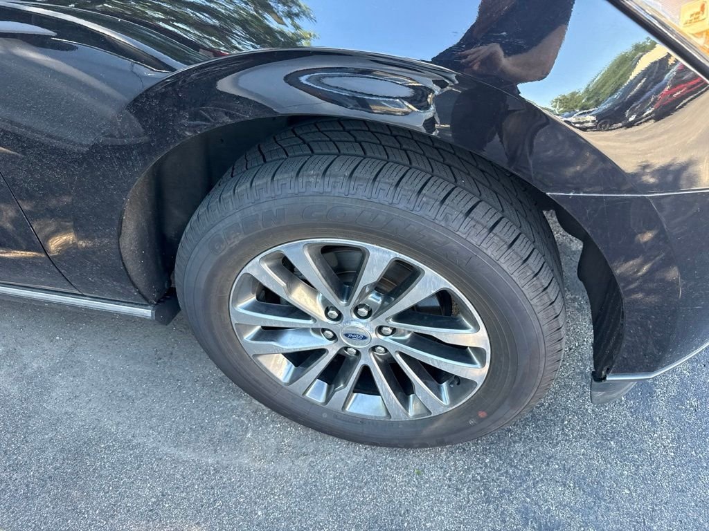 Used 2019 Black Ford Limited image 11