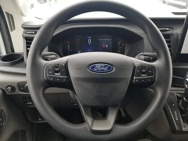 New 2026 Oxford White Ford Cutaway image 54