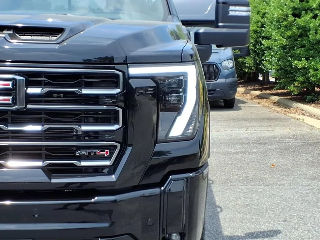 New 2026 Onyx Black GMC AT4 image 22