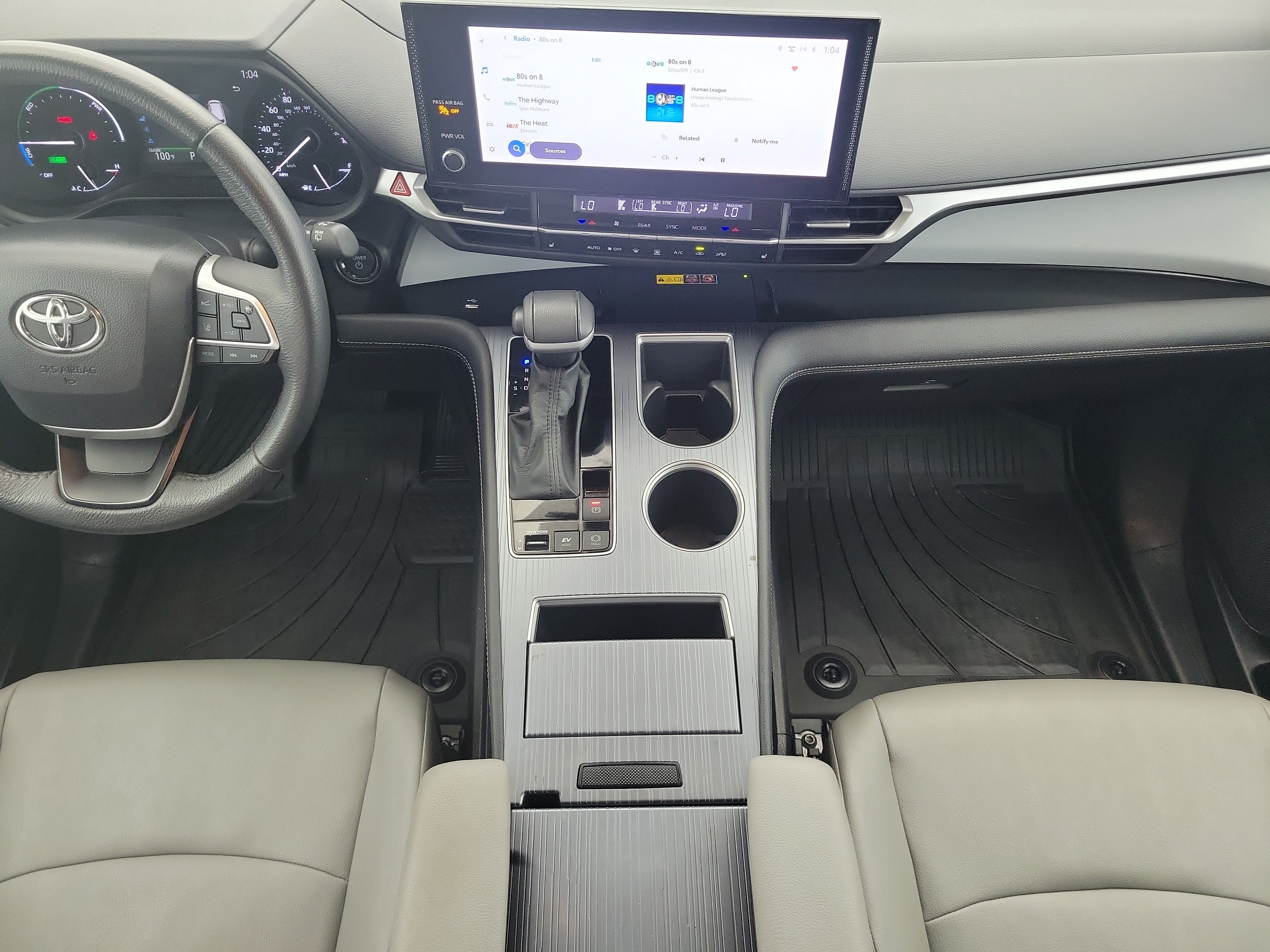 Used 2025 Wind Chill Pearl Toyota XLE image 17