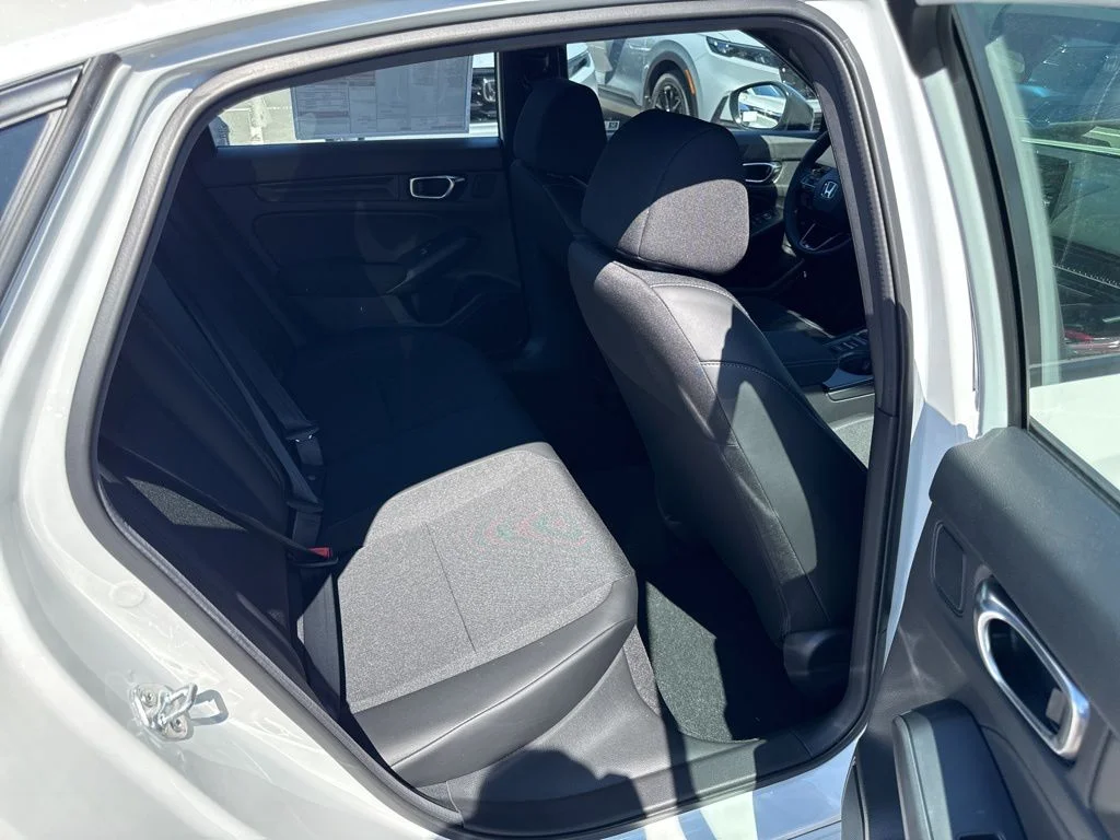 2026 Honda Civic Hatchback Sport - Photo 8