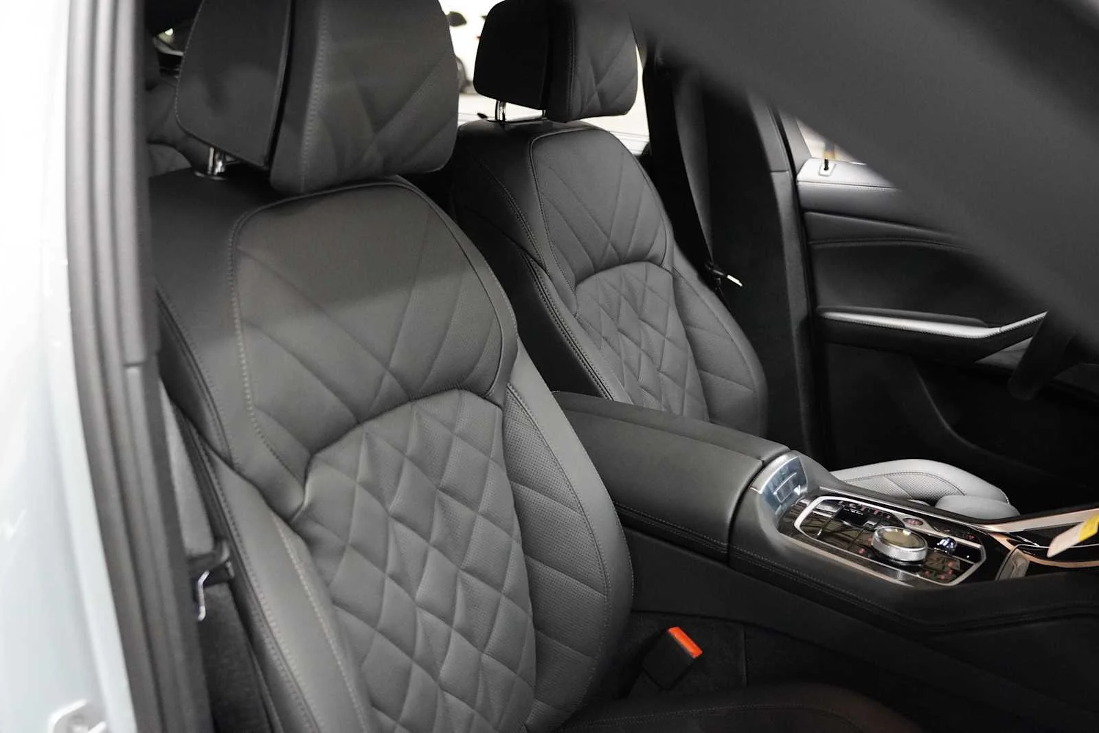 New 2027 Brooklyn Grey Metallic BMW xDrive40i image 9