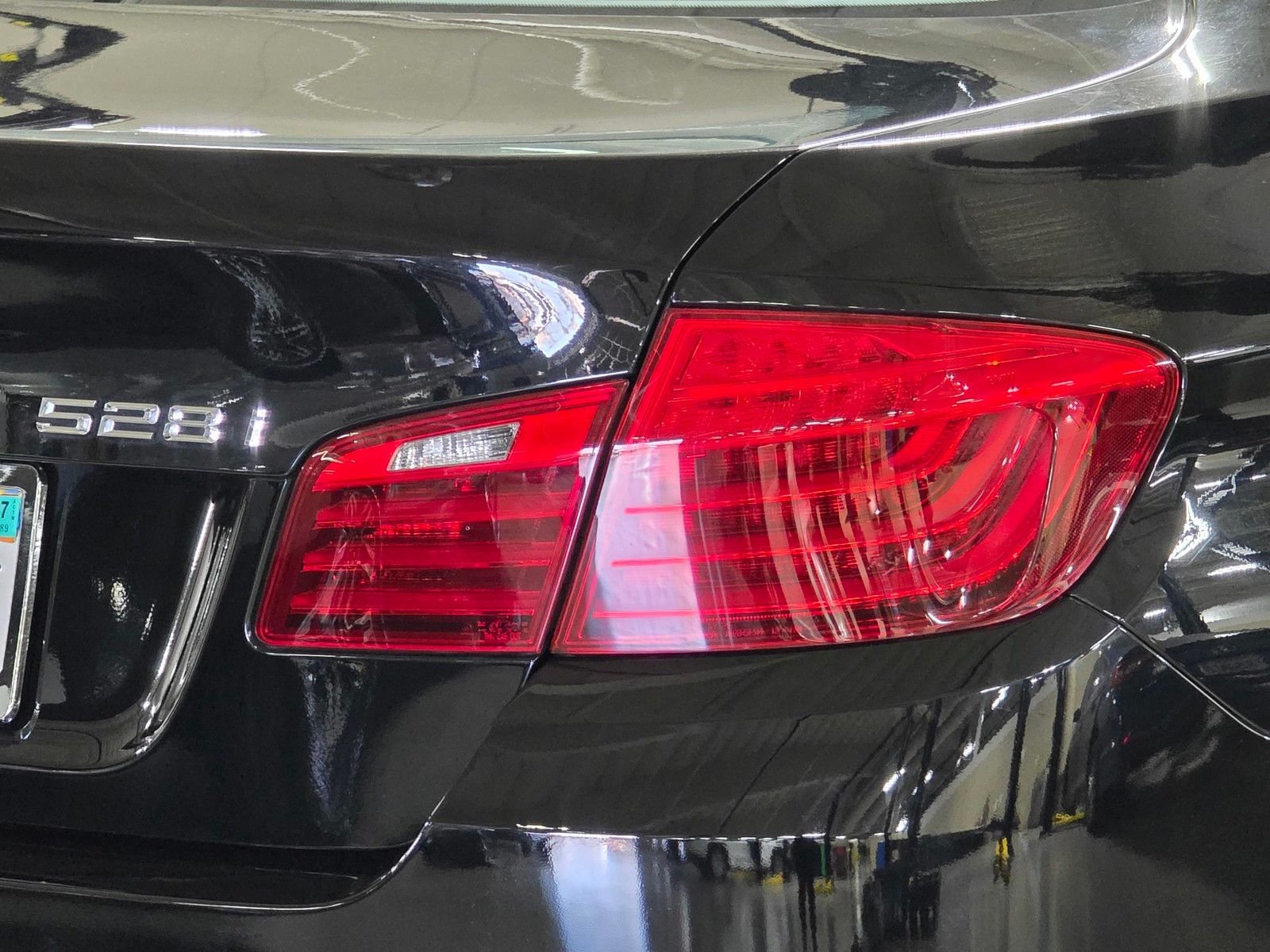 Used 2015 Jet Black BMW 528i image 12