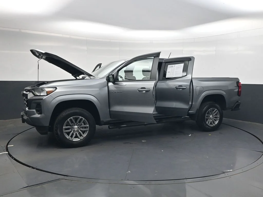Used 2024 Gray Chevrolet LT image 43