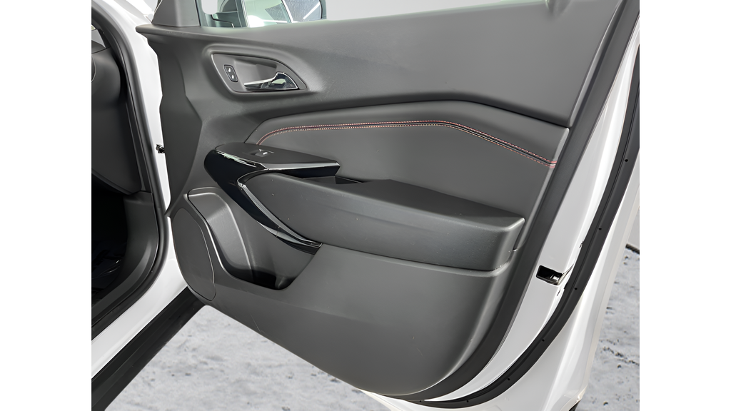 2025 Chevrolet Trax RS - Photo 15