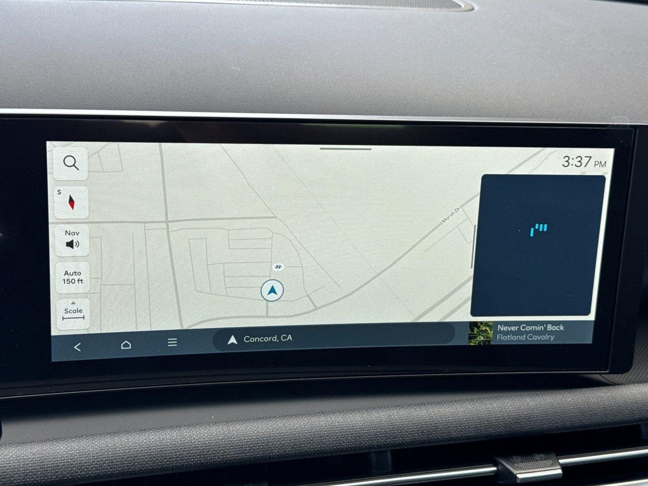 New 2026 Silver Hyundai SEL Premium FWD image 18