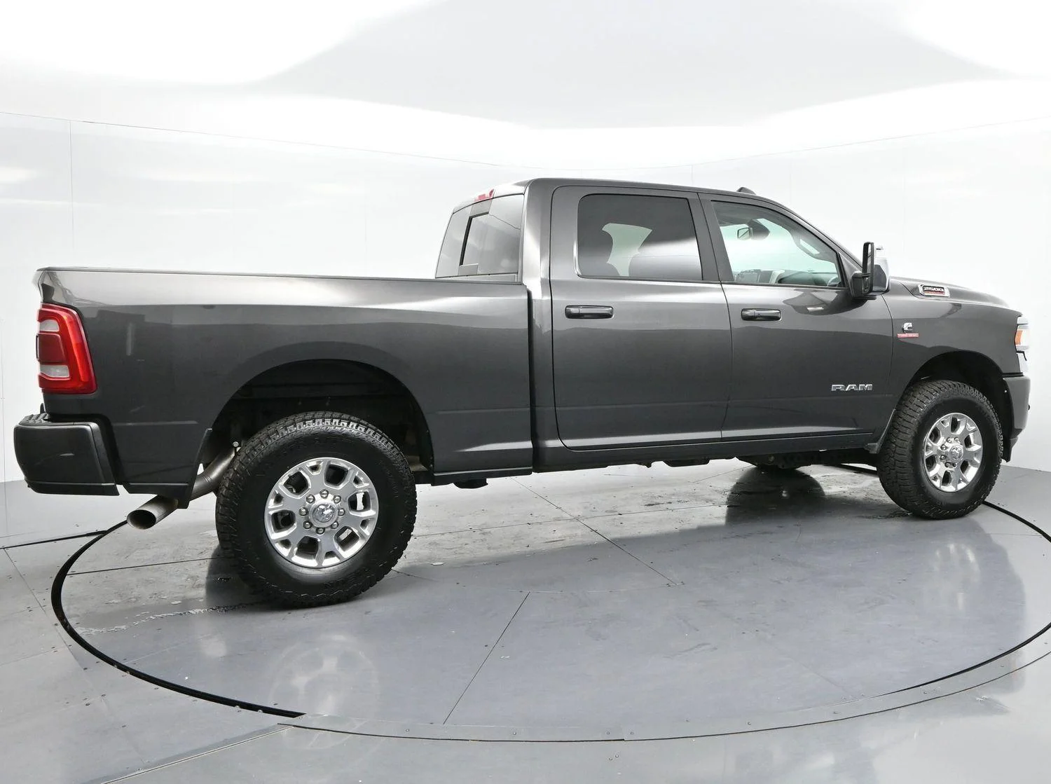 Used 2024 Granite Crystal Metallic Clearcoat Ram Laramie image 8