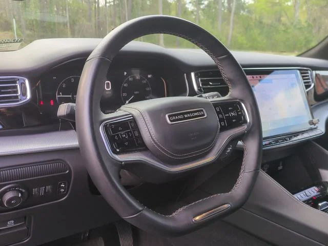 Used 2023 Black Jeep Series II image 31