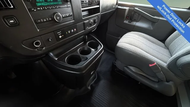 Used 2019 SUMMIT WHITE Chevrolet CUTWAY image 14