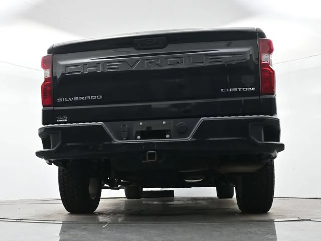 Used 2023 BLACK Chevrolet Custom image 14