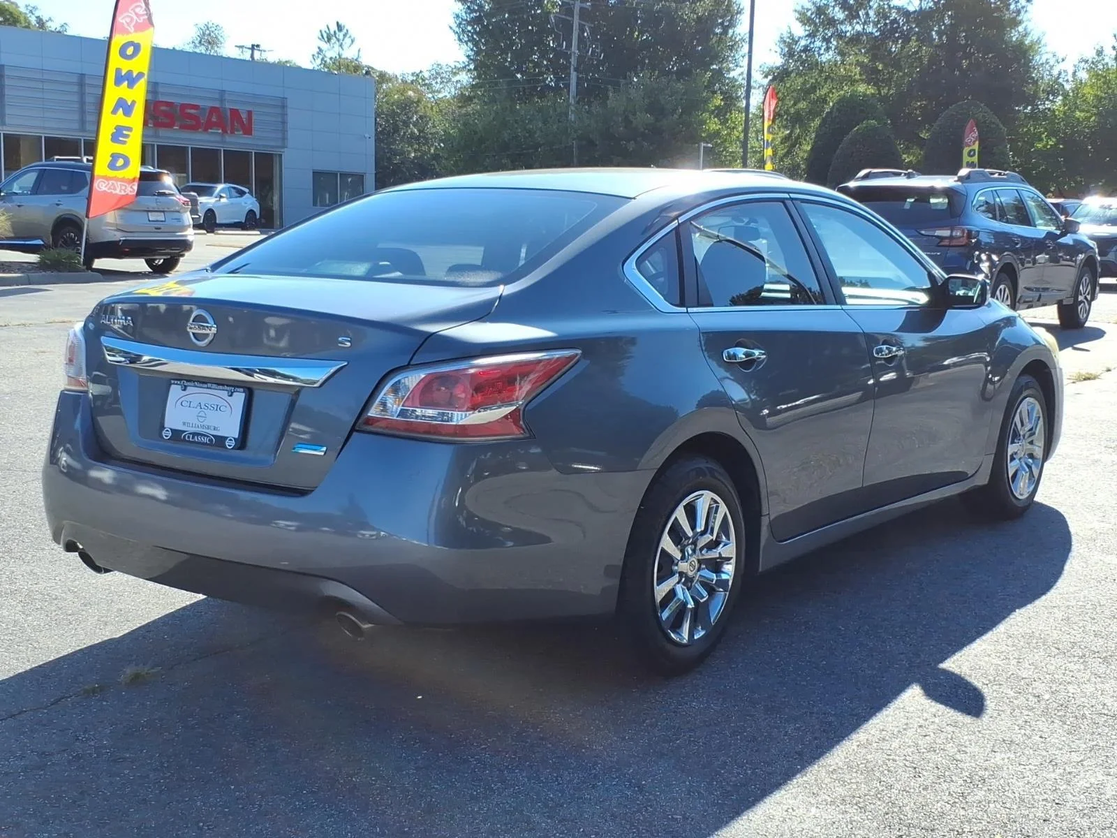 Used 2014 Gun Metallic Nissan 2.5 S image 7