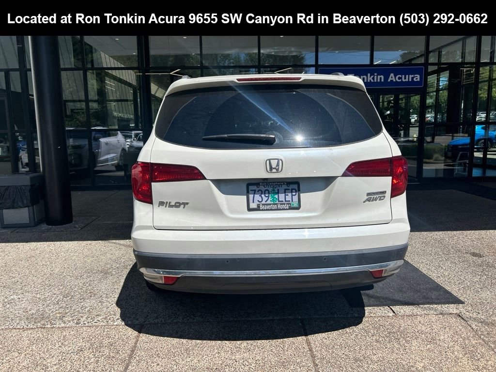 Used 2018 White Diamond Pearl Honda Touring image 5