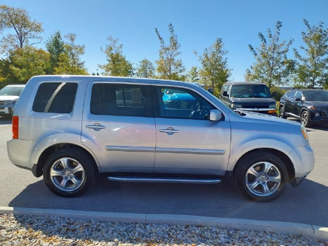 Used 2013 Silver Honda EX-L image 4