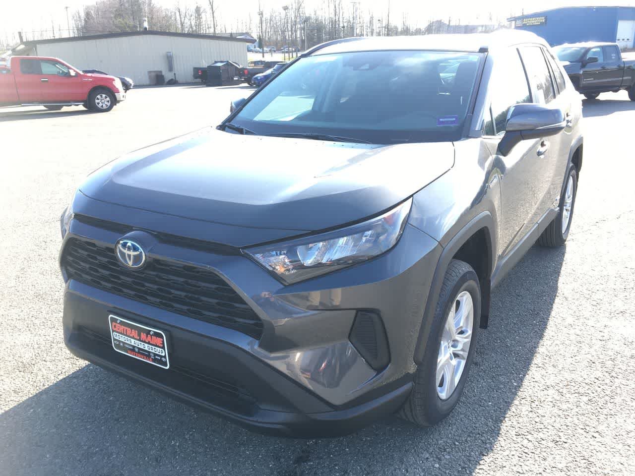 2020 Toyota RAV4 LE