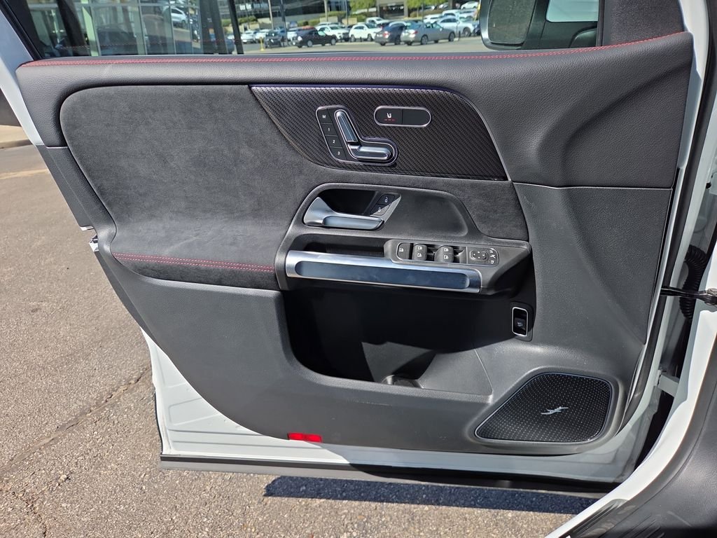 New 2026 Polar White Mercedes-Benz GLB 35 AMG® image 20