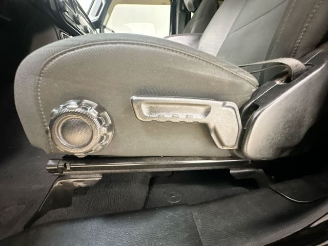 Used 2020 Black Jeep Unlimited Sahara image 15