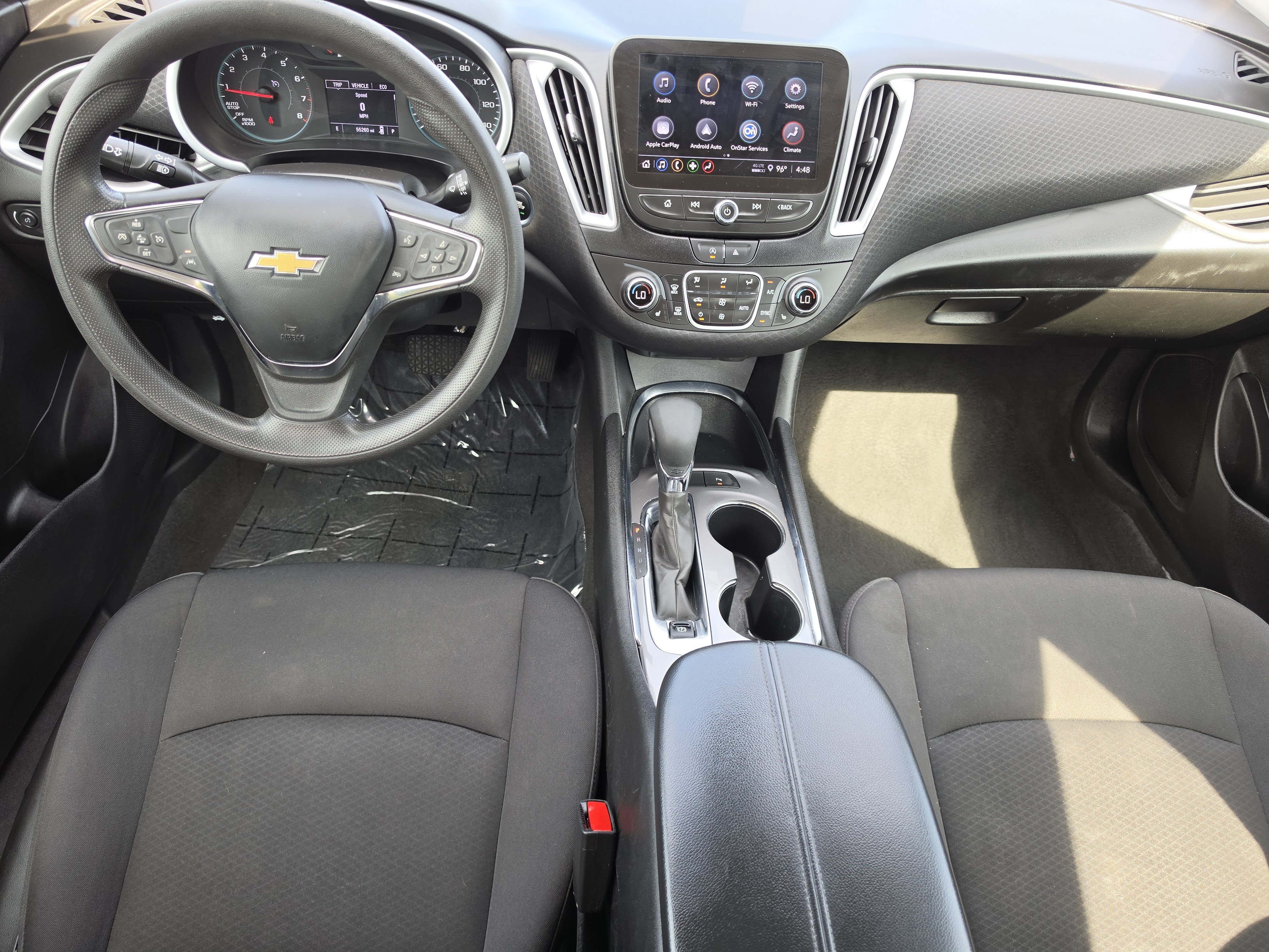Used 2024 Summit White Chevrolet LT image 9