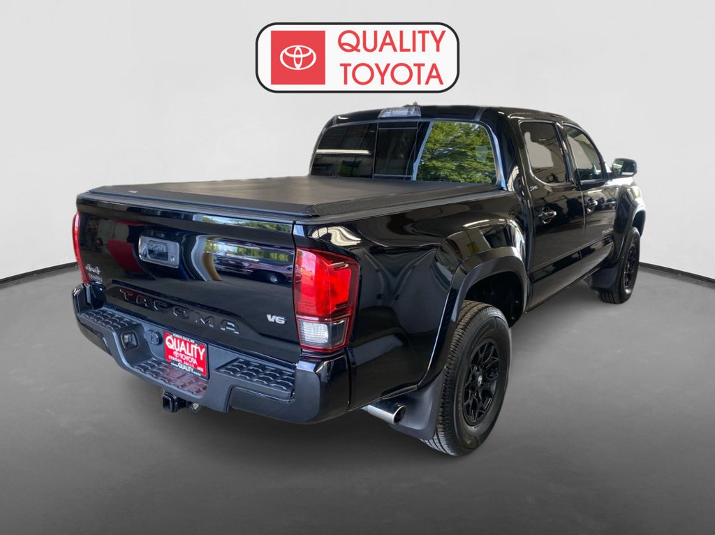 Used 2022 Black Toyota SR5 image 3