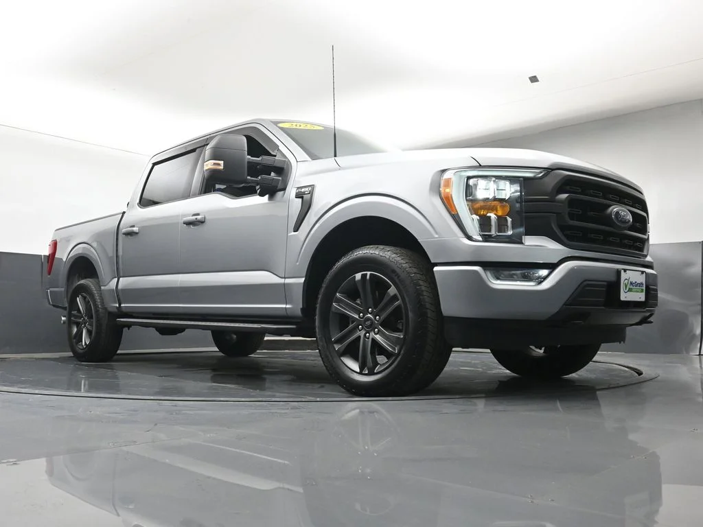 Used 2023 Silver Ford XLT image 25