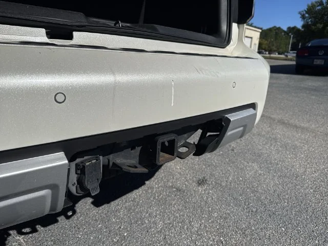 Used 2018 White Nissan SL image 16