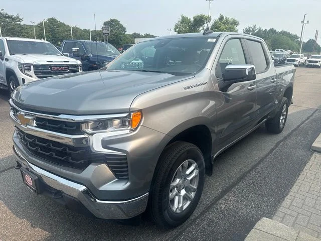 Used 2024 Gray Chevrolet LT image 3