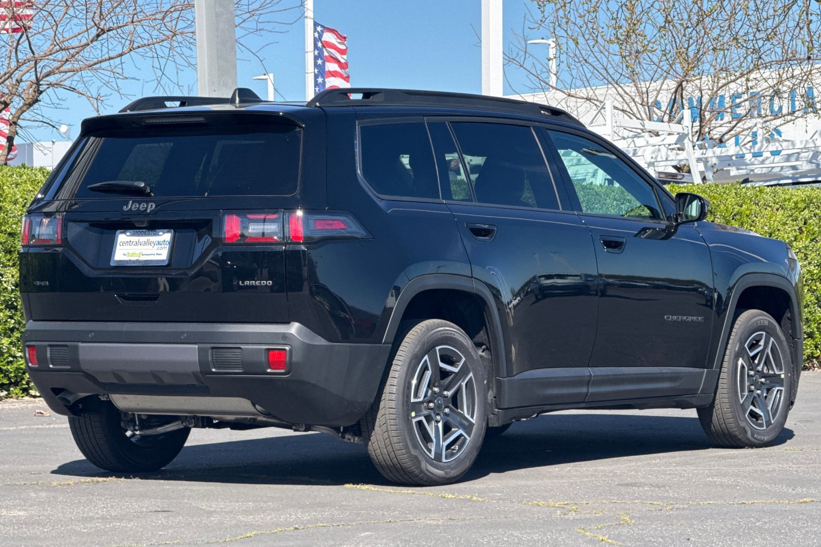 2026 Jeep Cherokee Laredo