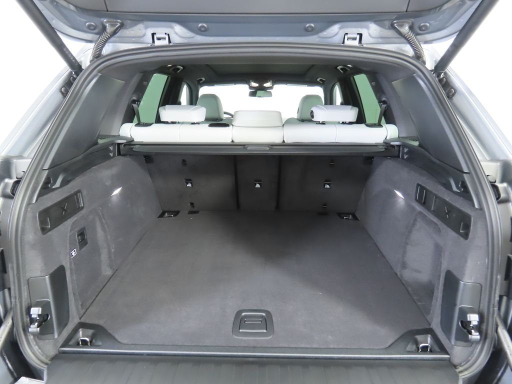 Used 2026 Gray Metallic BMW sDrive40i image 28