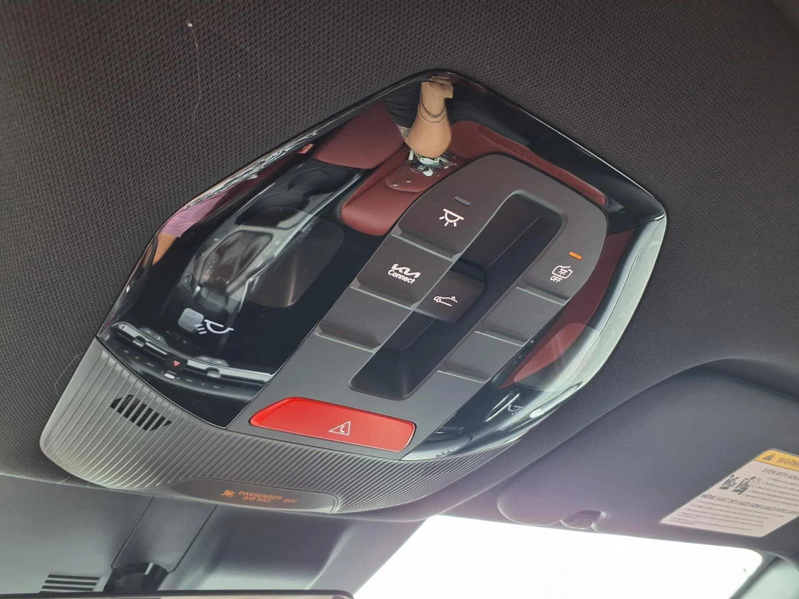 New 2026 Snow White Pearl Kia GT-Line image 23