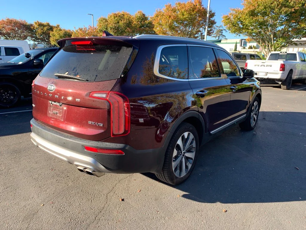 Used 2020 Purple Kia SX image 4