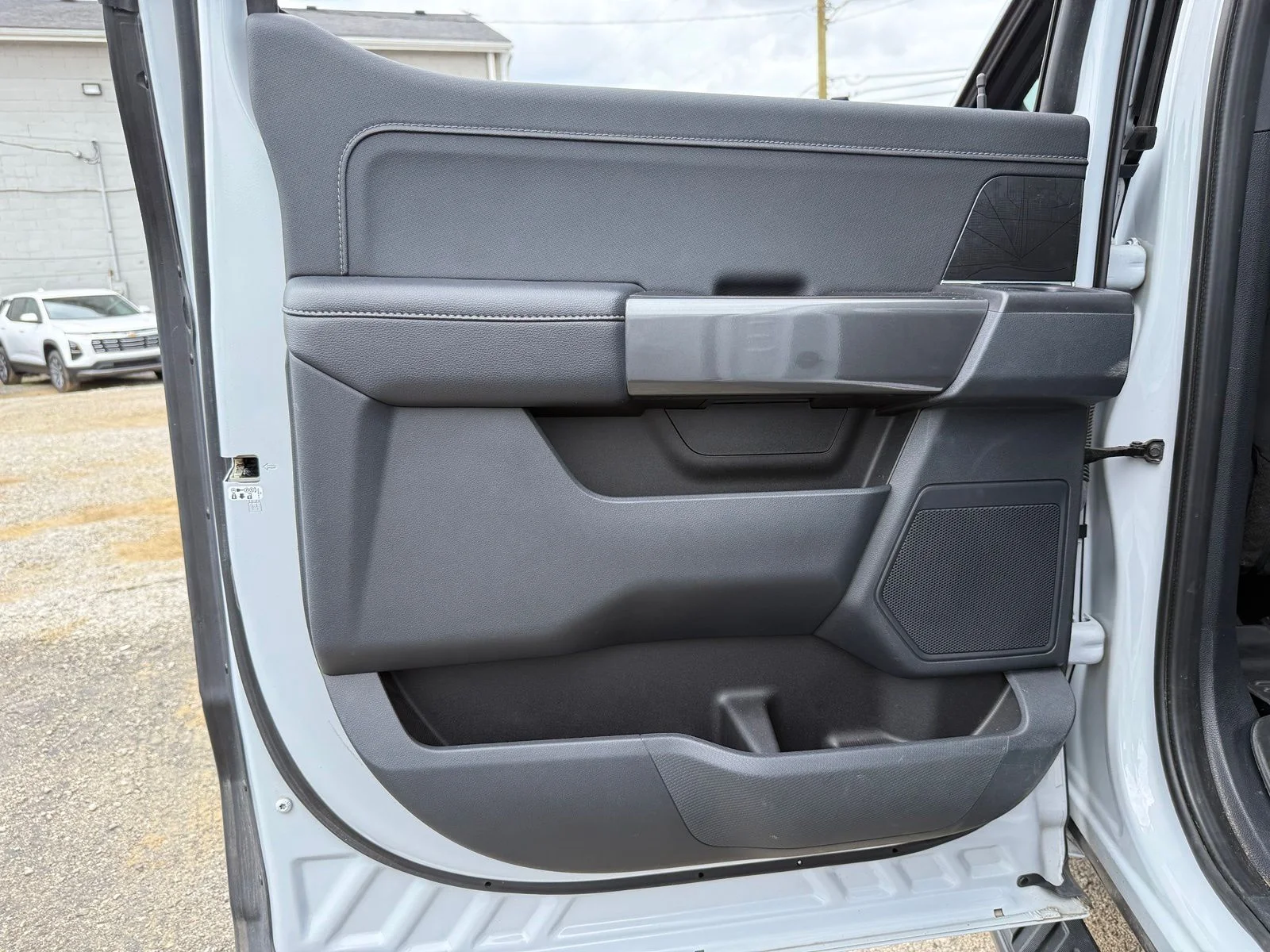 Used 2022 White Ford XLT image 29