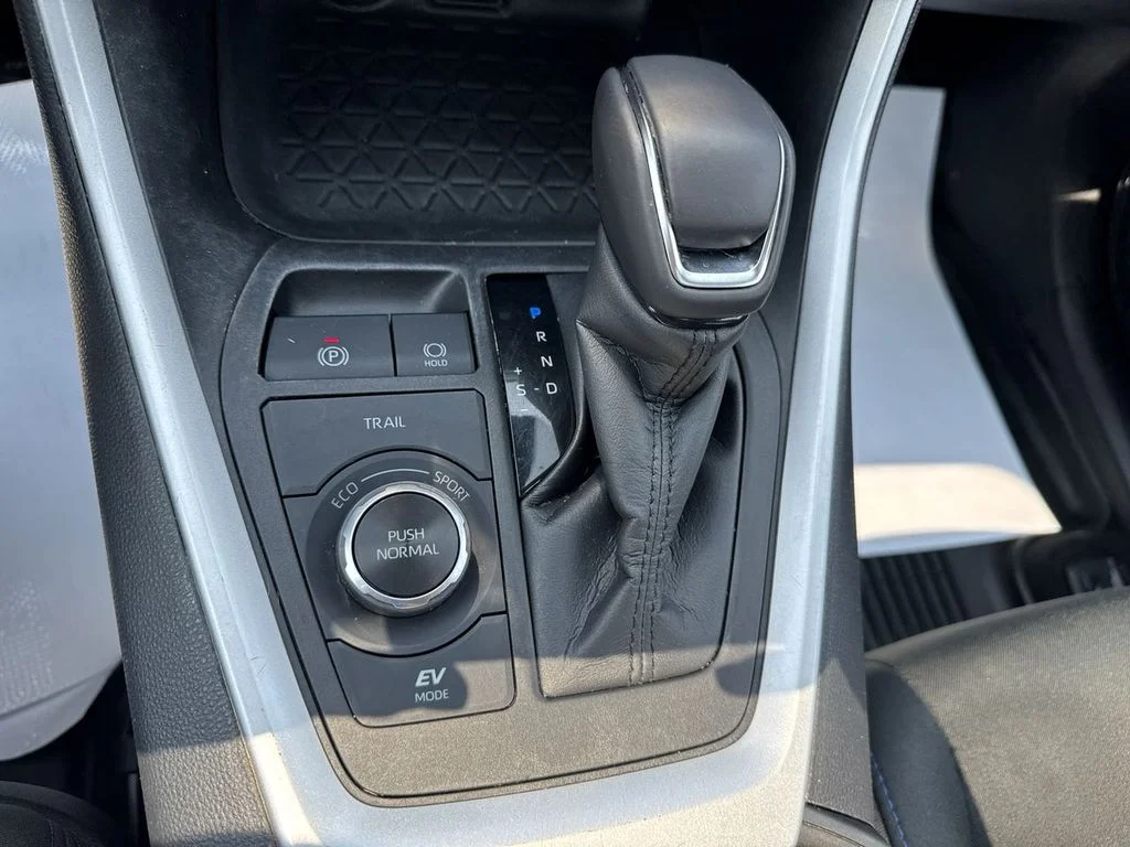 Used 2022 Gray Toyota SE image 26