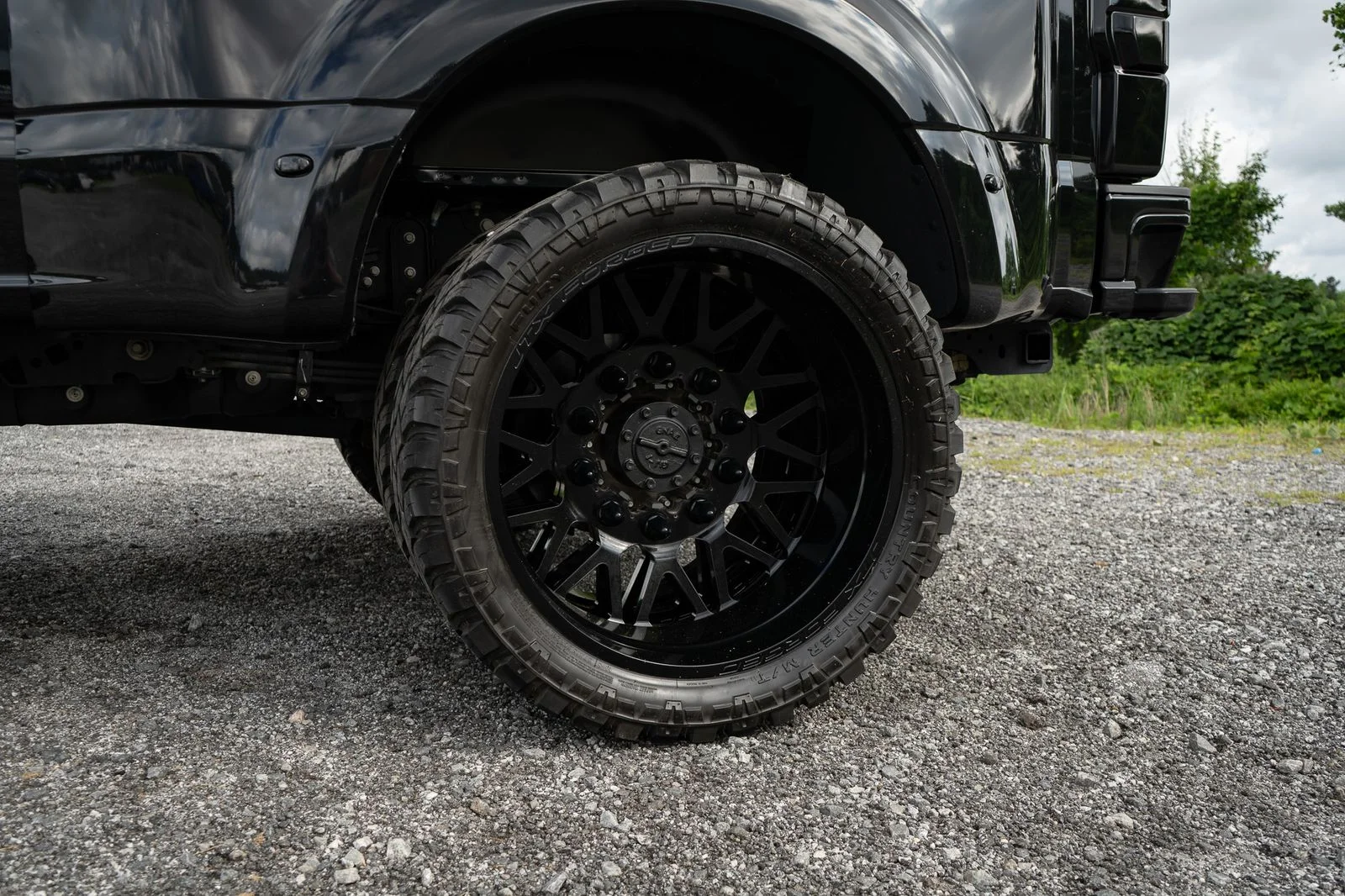 Used 2024 Black Ford Limited image 16