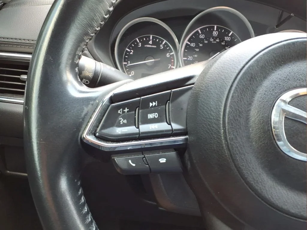 Used 2018 Silver Mazda Touring image 13