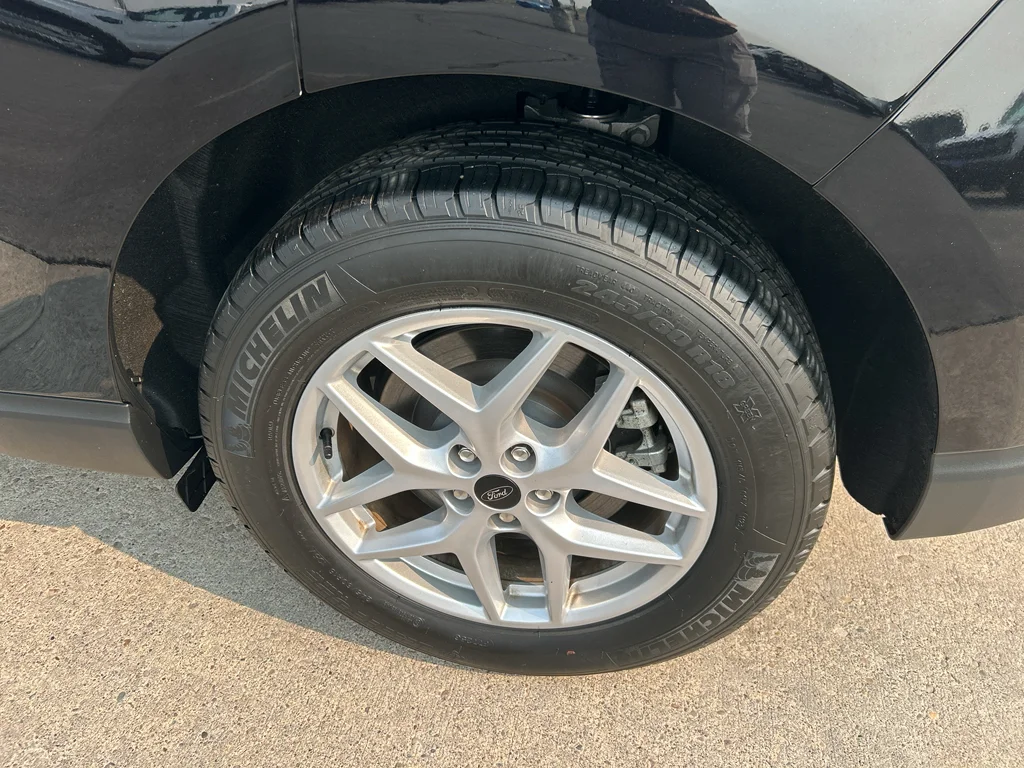 Used 2023 Agate Black Metallic Ford SEL image 26