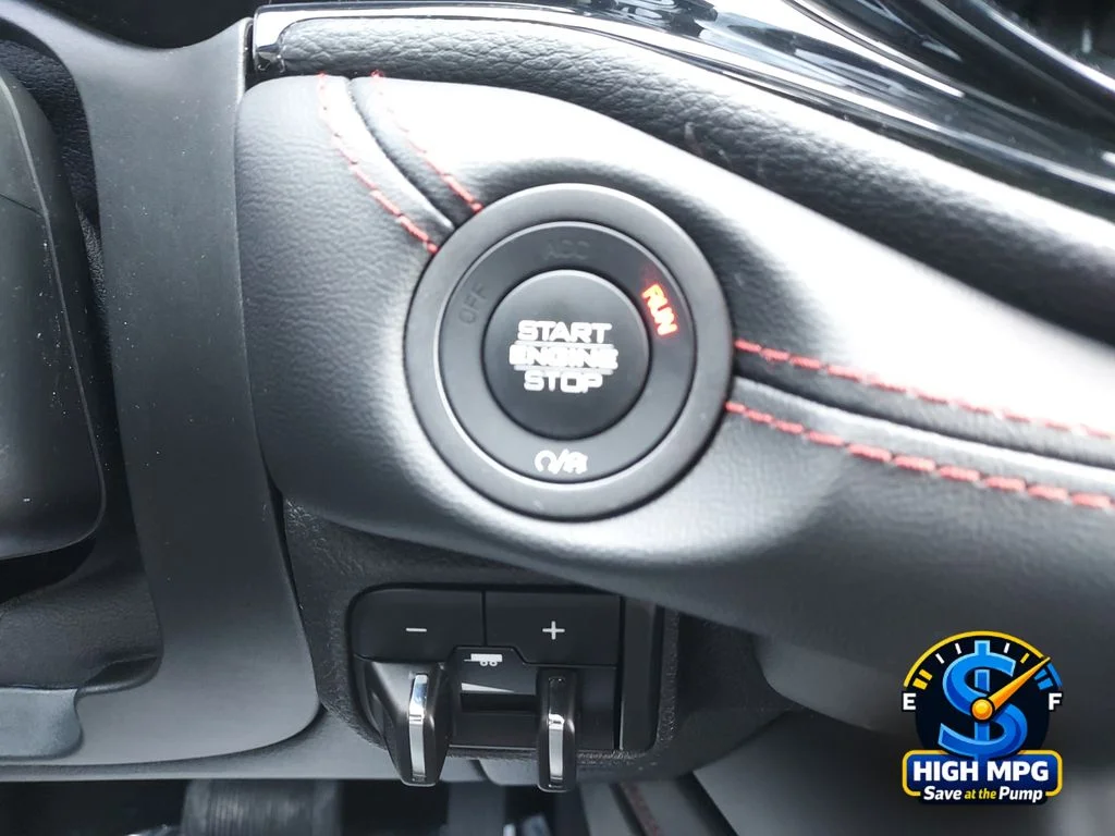 Used 2025 White/off-white Dodge R/T Plus image 16