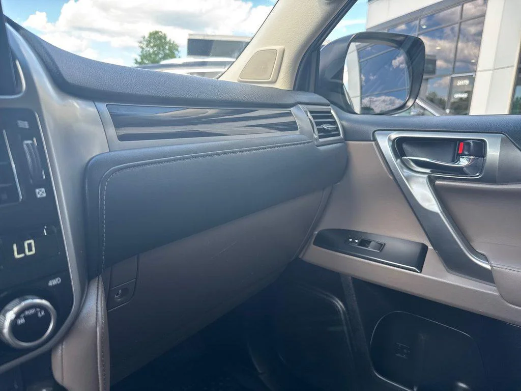 Used 2023 Nebula Gray Pearl Lexus GX 460 Premium 4WD image 24