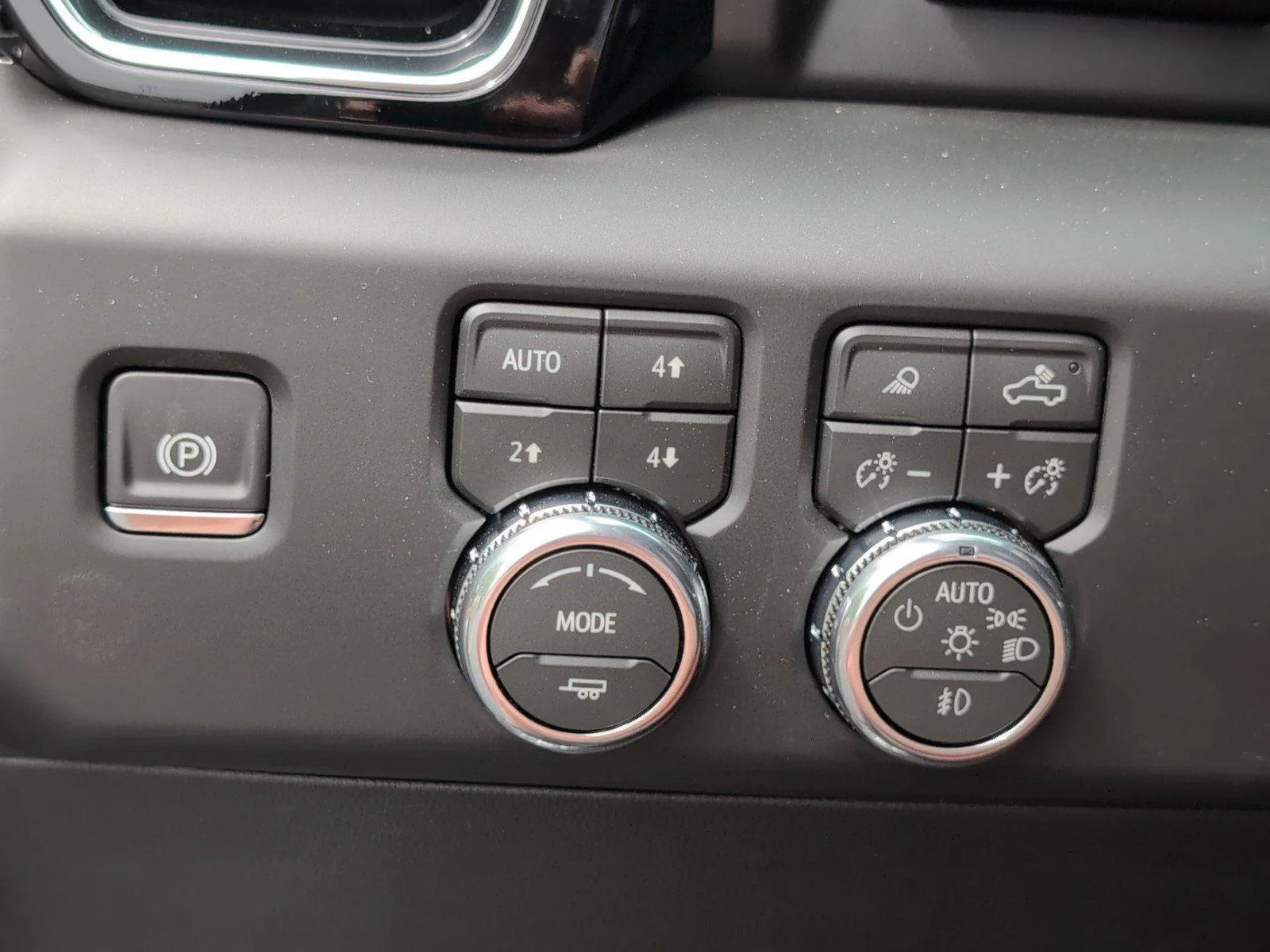 New 2026 Sterling Metallic GMC Denali Ultimate image 31
