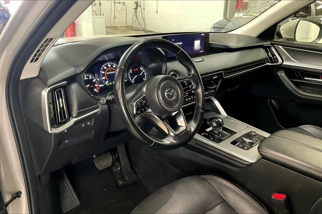 Used 2024 Silver Mazda 3.3 Turbo Preferred Plus image 14