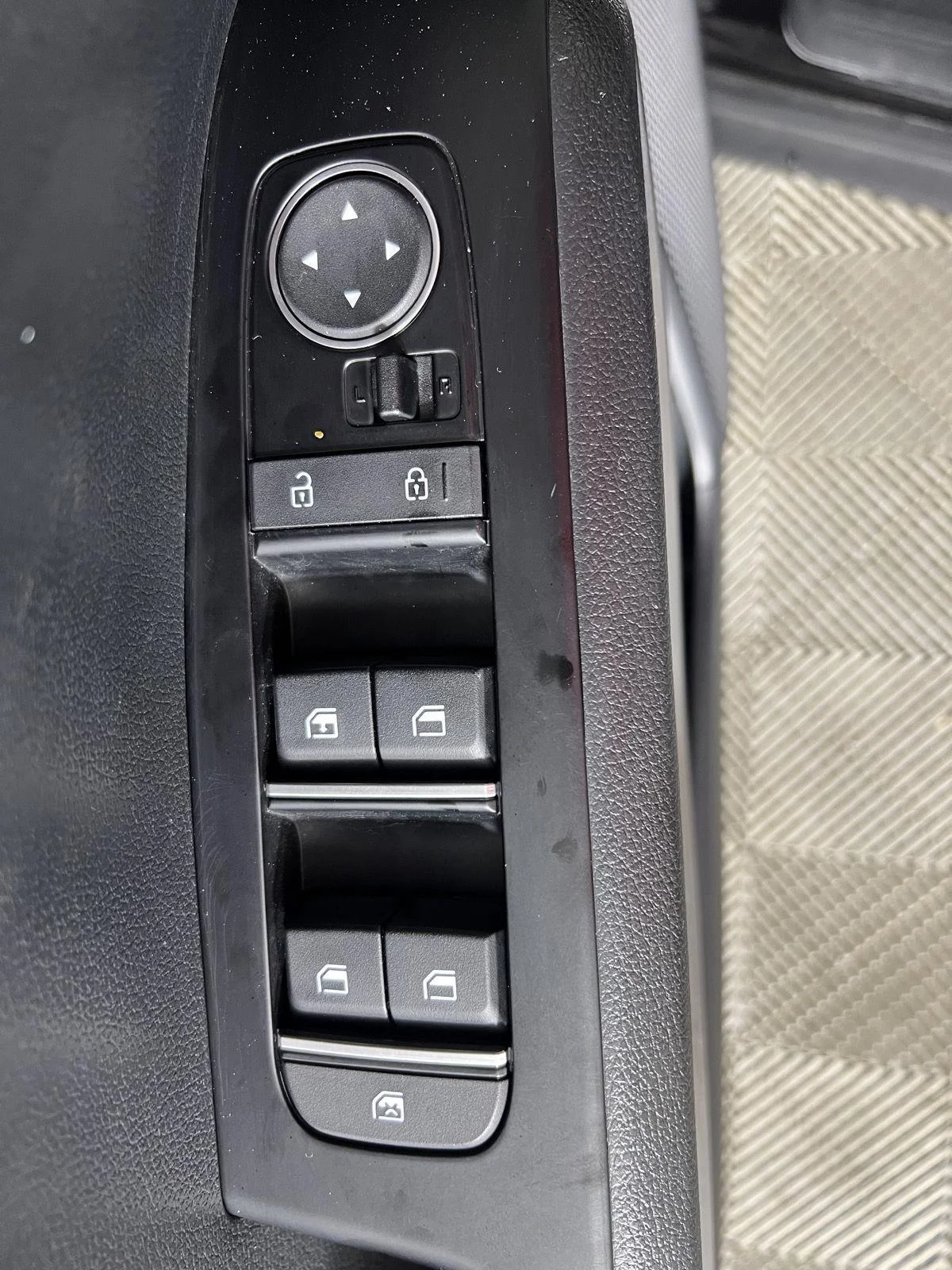 Used 2023 Fusion Black Kia LX image 16