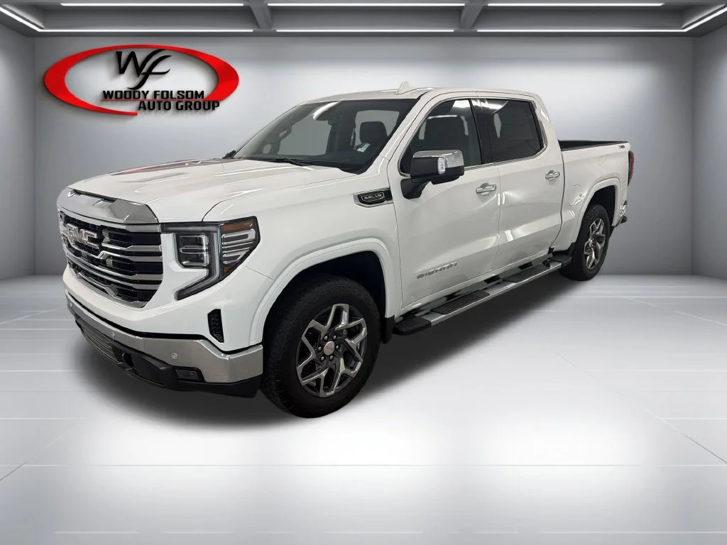 New 2026 Summit White GMC SLT image 3